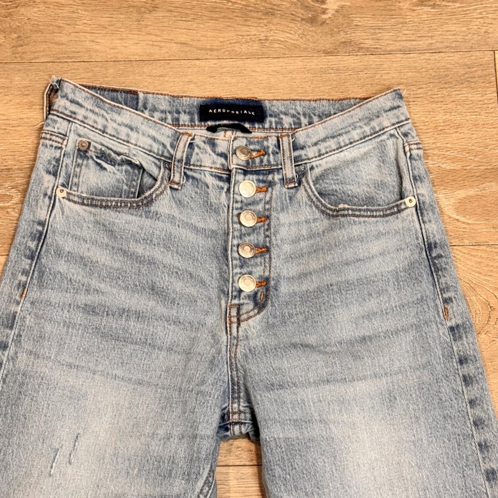 AEROPOSTALE Jeans Size 6 Light Wash 90s High Rise Straight Leg Button Fly - Picture 3 of 10